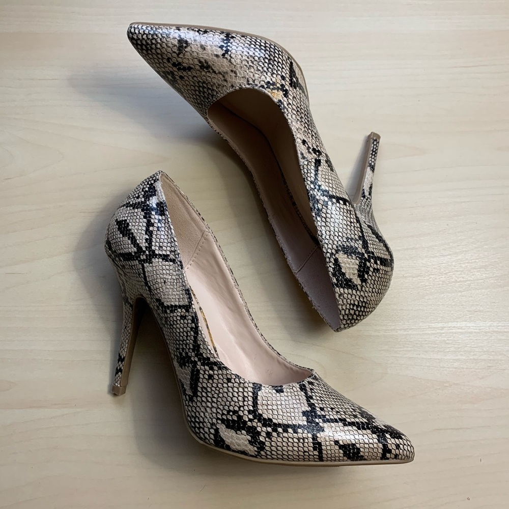 Wild Diva Lounge faux snakeskin heels